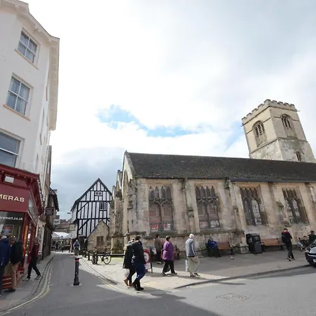 Casa de Férias Patrick's Pool- 4 Bedroom,4 Bathroom, Luxury Townhouse! York