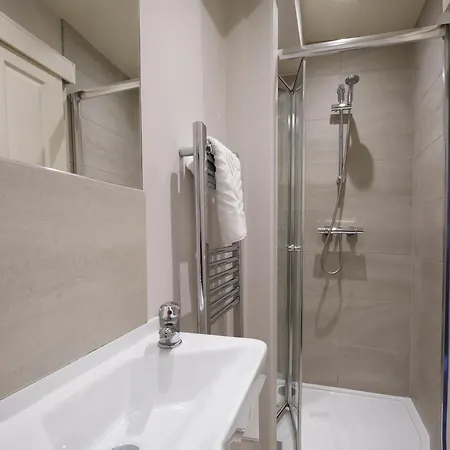 Patrick's Pool- 4 Bedroom,4 Bathroom, Luxury Townhouse!