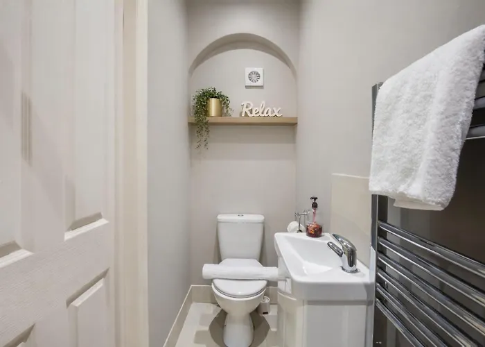 Patrick's Pool- 4 Bedroom,4 Bathroom, Luxury Townhouse! יורק