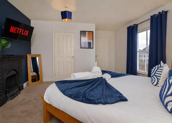 בית נופש Patrick's Pool- 4 Bedroom,4 Bathroom, Luxury Townhouse!