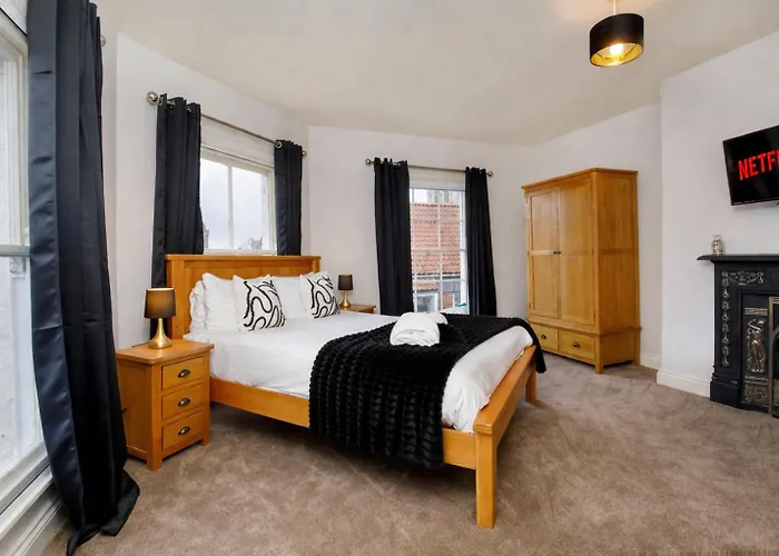 בית נופש Patrick's Pool- 4 Bedroom,4 Bathroom, Luxury Townhouse! *