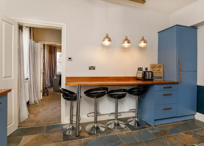 Patrick's Pool- 4 Bedroom,4 Bathroom, Luxury Townhouse! * יורק