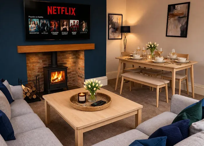 Patrick's Pool- 4 Bedroom,4 Bathroom, Luxury Townhouse! בית נופש יורק