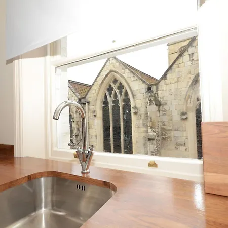 Patrick's Pool- 4 Bedroom,4 Bathroom, Luxury Townhouse! * York