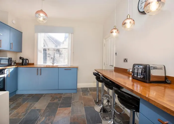 Patrick's Pool- 4 Bedroom,4 Bathroom, Luxury Townhouse! Holiday home York