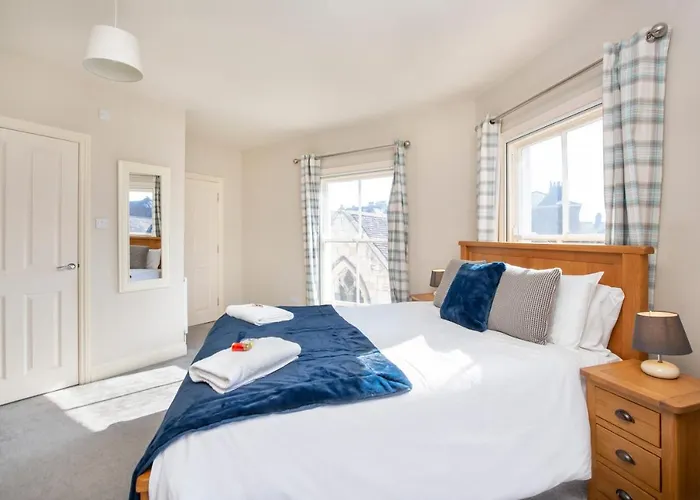 Patrick's Pool- 4 Bedroom,4 Bathroom, Luxury Townhouse! *