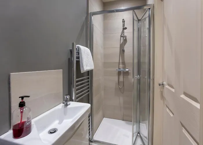 Patrick's Pool- 4 Bedroom,4 Bathroom, Luxury Townhouse! Holiday home *