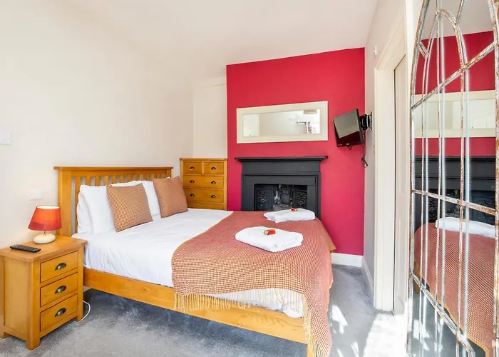 Patrick's Pool- 4 Bedroom,4 Bathroom, Luxury Townhouse! * York