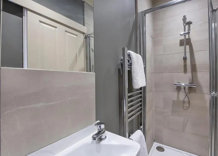 Patrick's Pool- 4 Bedroom,4 Bathroom, Luxury Townhouse! York