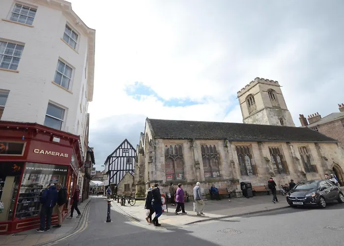 Holiday home Patrick's Pool- 4 Bedroom,4 Bathroom, Luxury Townhouse! York